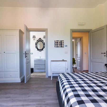 Casale Virginia Guest House Cesariano ภายนอก รูปภาพ