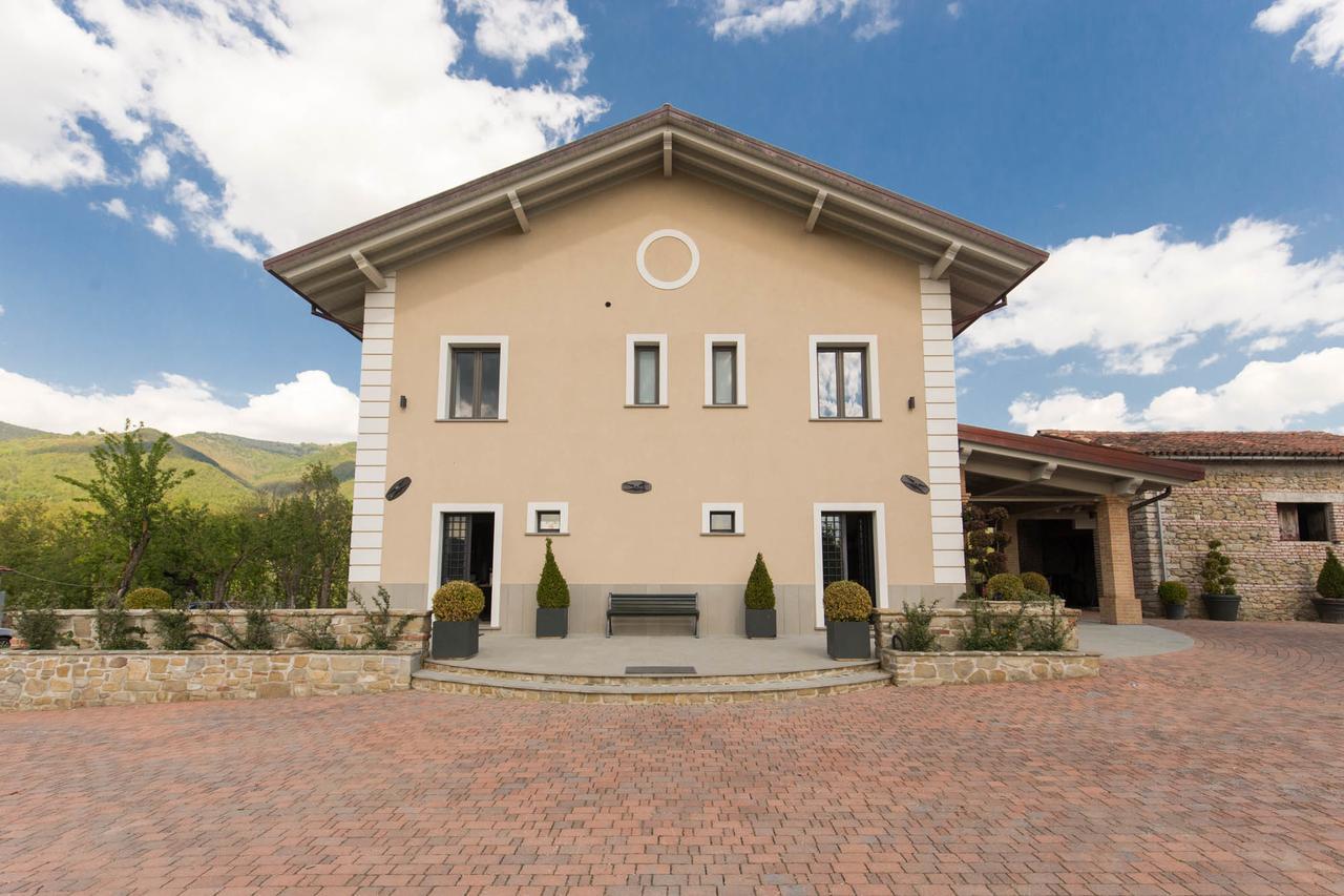Casale Virginia Guest House Cesariano ภายนอก รูปภาพ