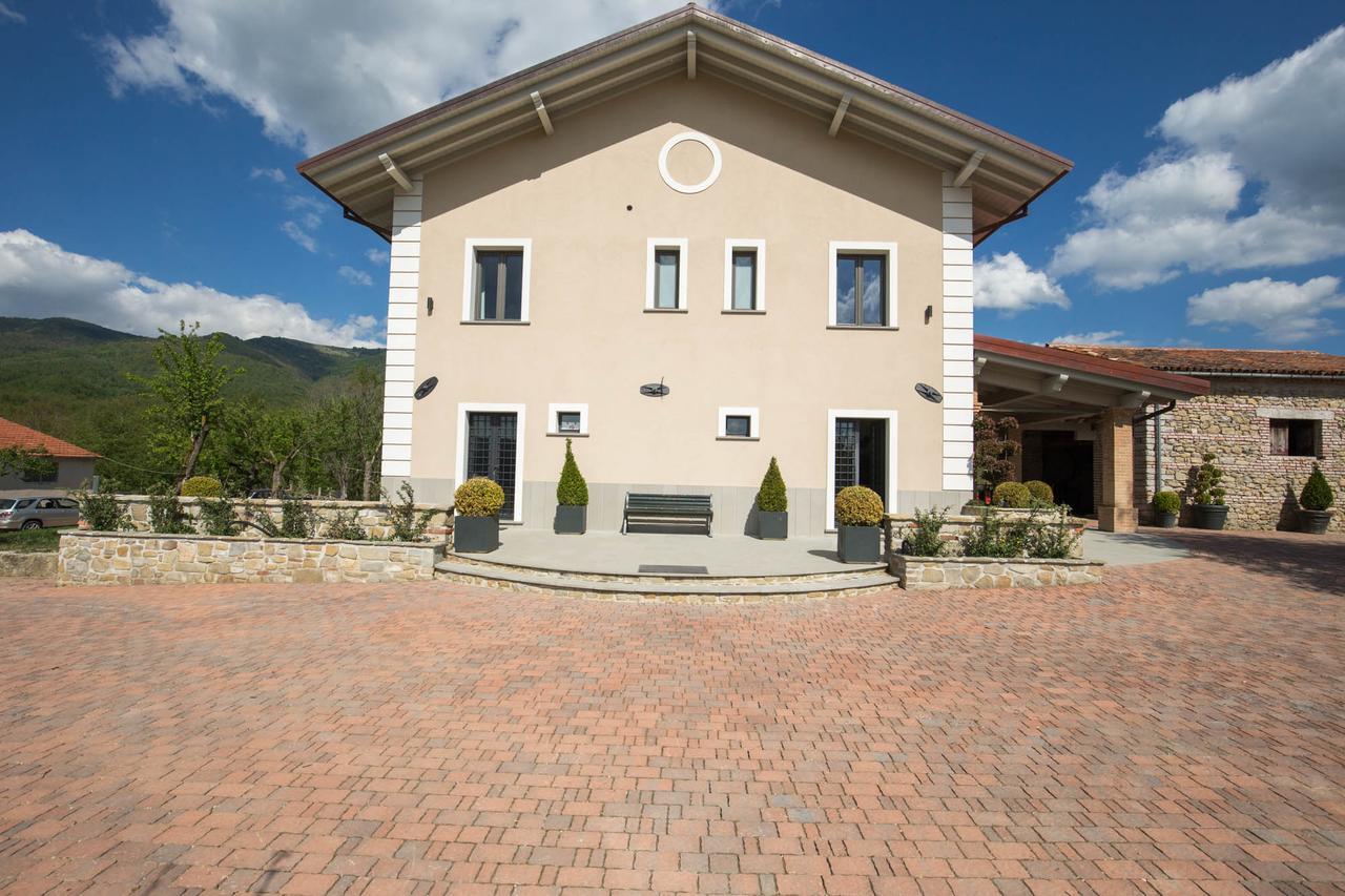 Casale Virginia Guest House Cesariano ภายนอก รูปภาพ